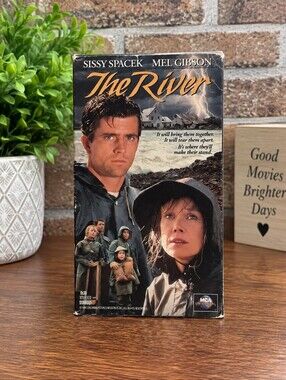 The river Universal home video VHS tape